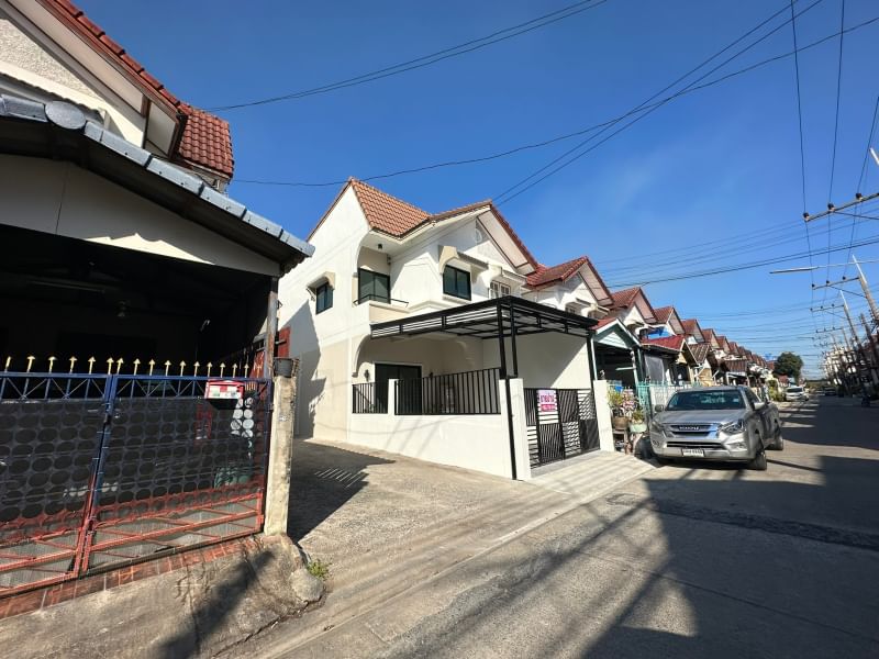 หมู่บ้านพกบัณฑิต แลนด์แอนด์เฮ้าส์ ซอยเปียร์นนท์ ลำลูกกาคลอง3 ใกล้รถไฟฟ้าคูคต - รูปที่ 2