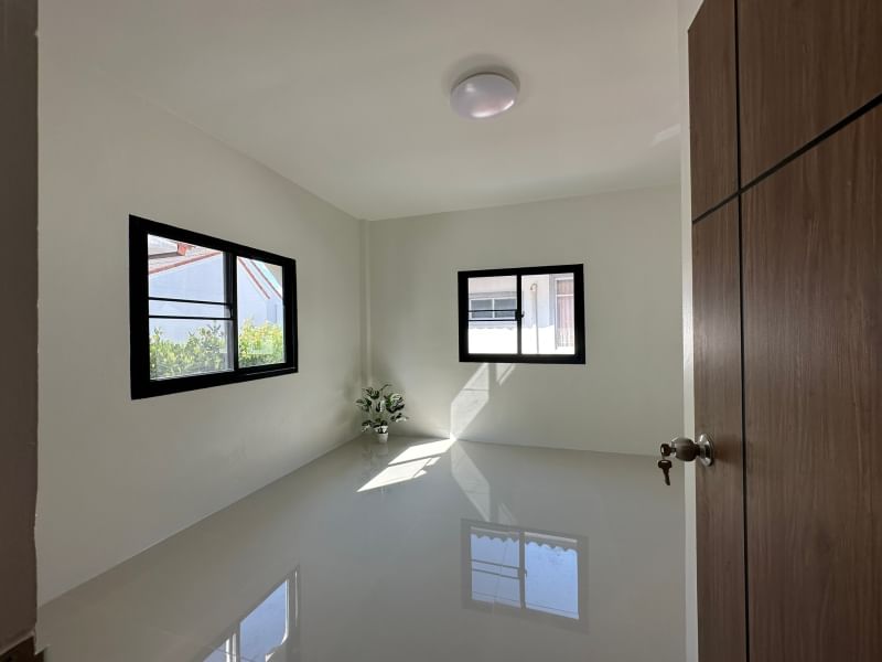 หมู่บ้านพกบัณฑิต แลนด์แอนด์เฮ้าส์ ซอยเปียร์นนท์ ลำลูกกาคลอง3 ใกล้รถไฟฟ้าคูคต - รูปที่ 4