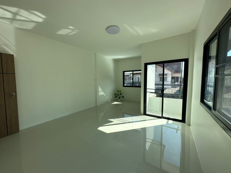 หมู่บ้านพกบัณฑิต แลนด์แอนด์เฮ้าส์ ซอยเปียร์นนท์ ลำลูกกาคลอง3 ใกล้รถไฟฟ้าคูคต - รูปที่ 5