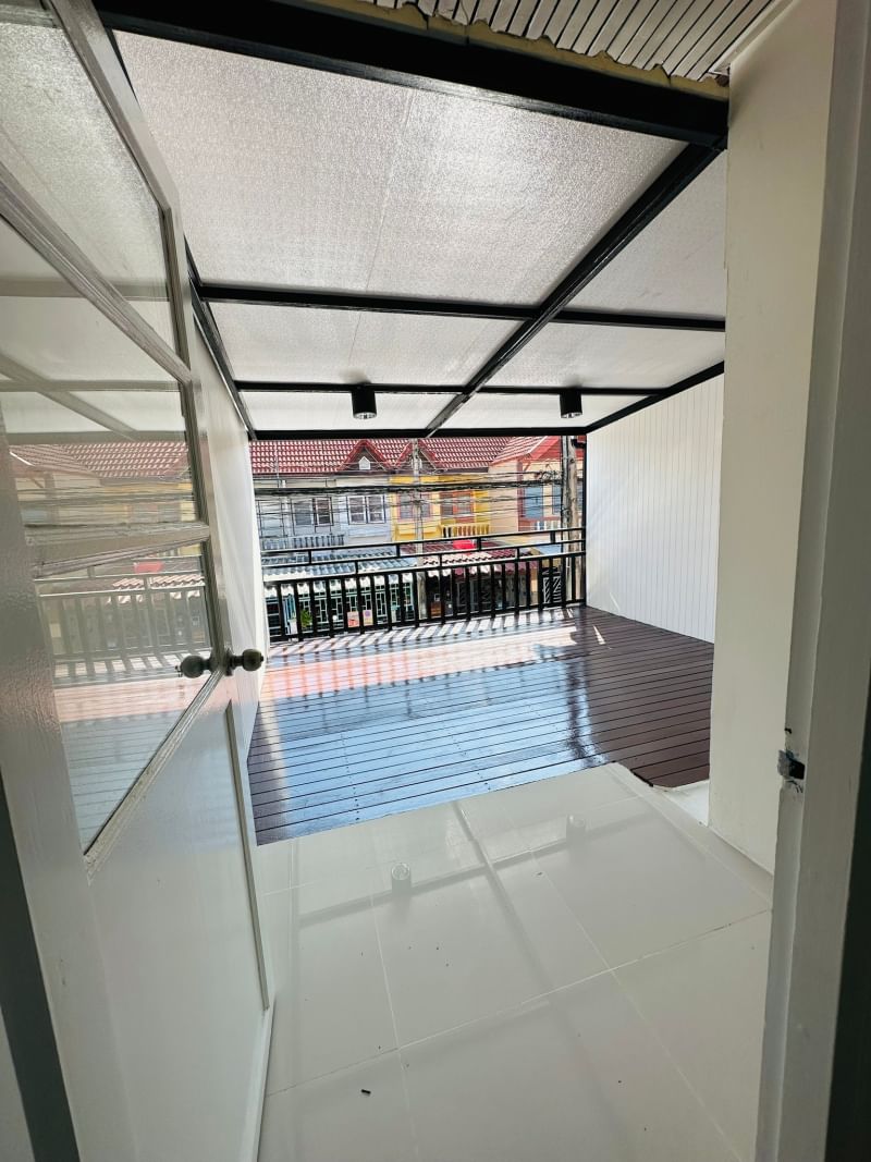 หมู่บ้านฉัตรณรงค์3 ซอยเปียร์นนท์ ลำลูกกาคลองสาม ทำเลดีมากใกล้รถไฟฟ้าคูคต มีระเบียง รีโนใหม่ทั้งหลัง - รูปที่ 16