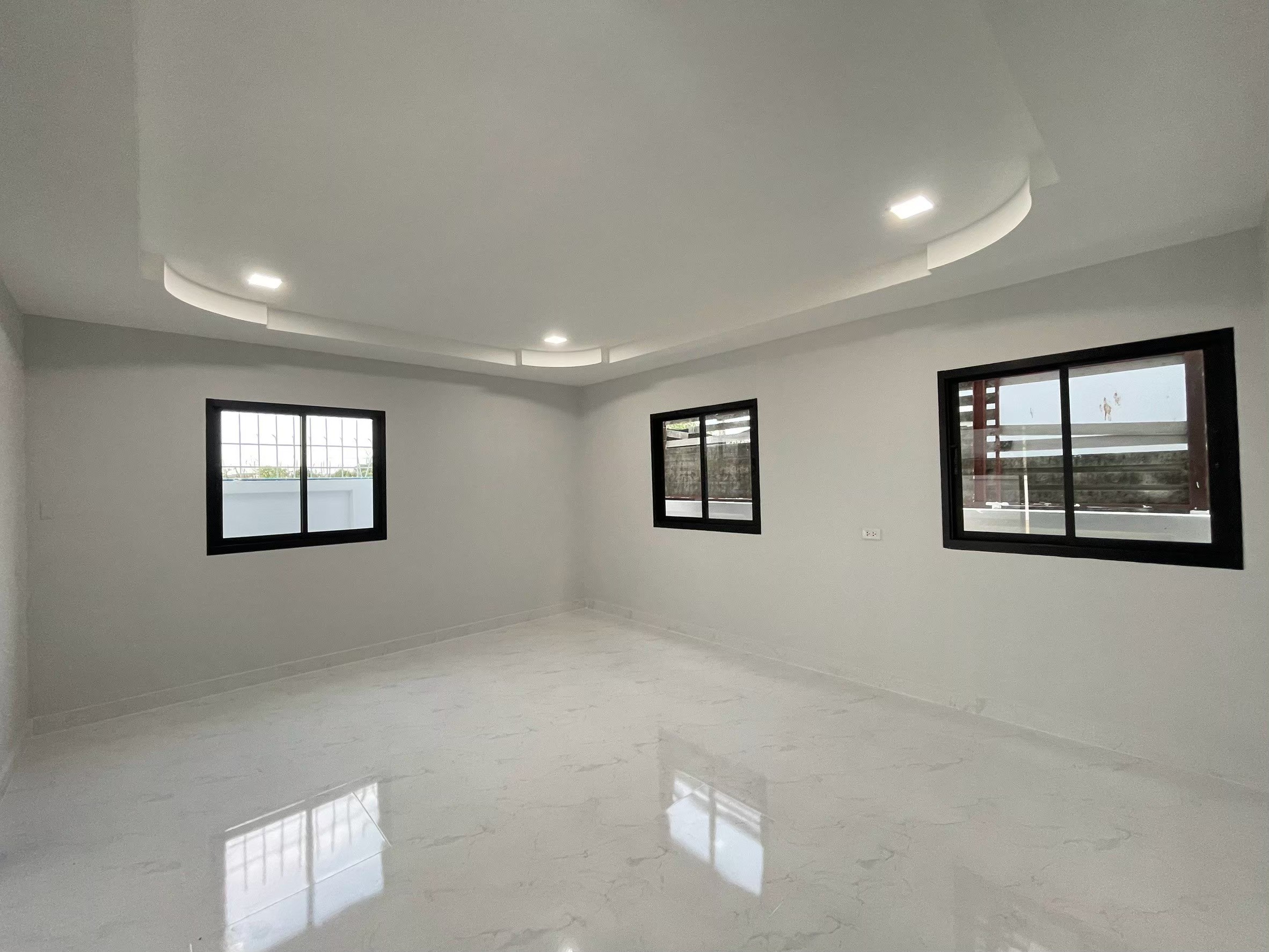 บ้านเดี่ยว 2 ชั้น 4 ห้องนอน 3 ห้องน้ำ พร้อมเข้าอยู่ หมู่บ้านบ้านฟ้ากรีนพาร์ค รังสิต - คลอง 3  - รูปที่ 4