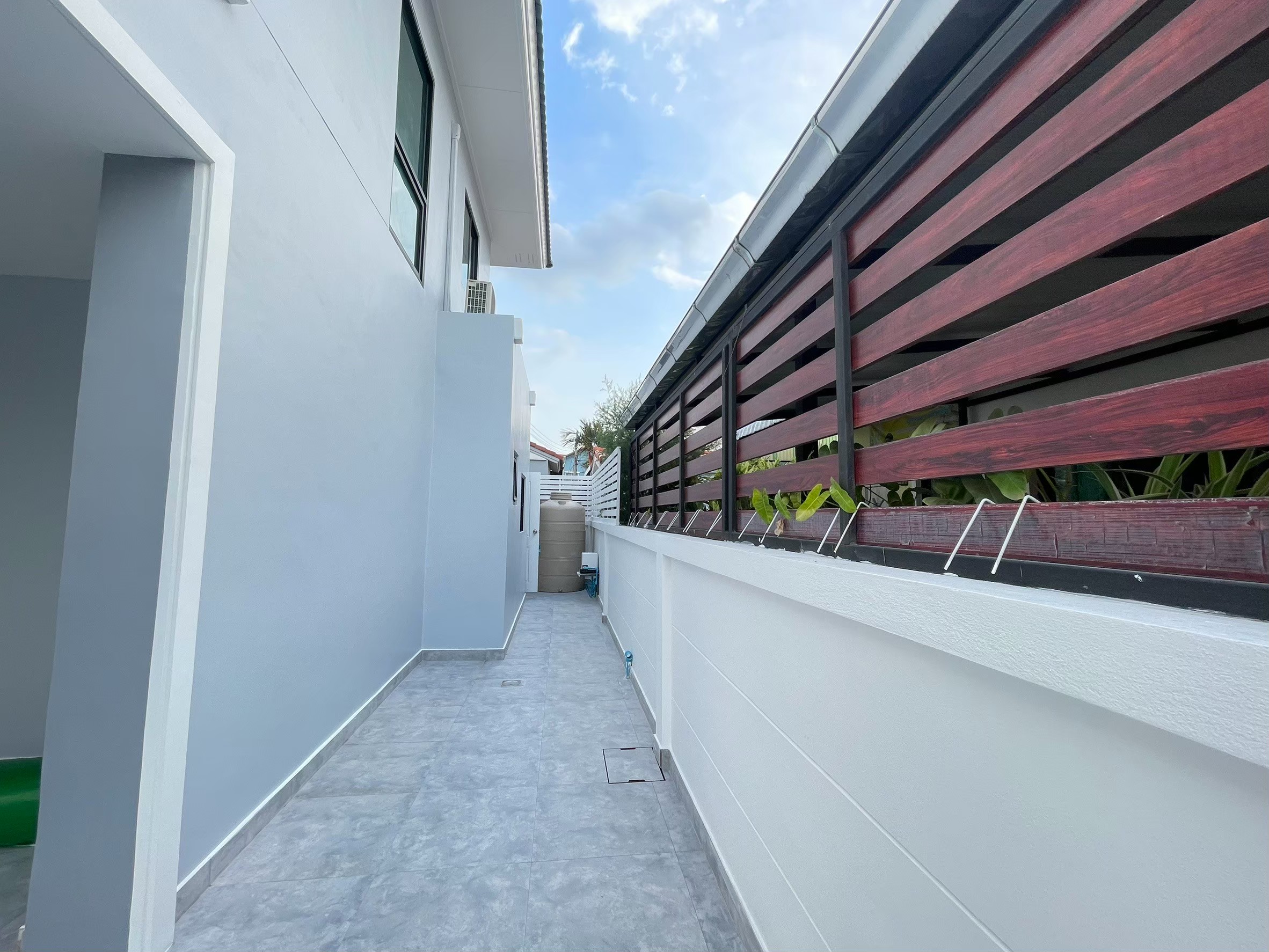 บ้านเดี่ยว 2 ชั้น 4 ห้องนอน 3 ห้องน้ำ พร้อมเข้าอยู่ หมู่บ้านบ้านฟ้ากรีนพาร์ค รังสิต - คลอง 3  - รูปที่ 5