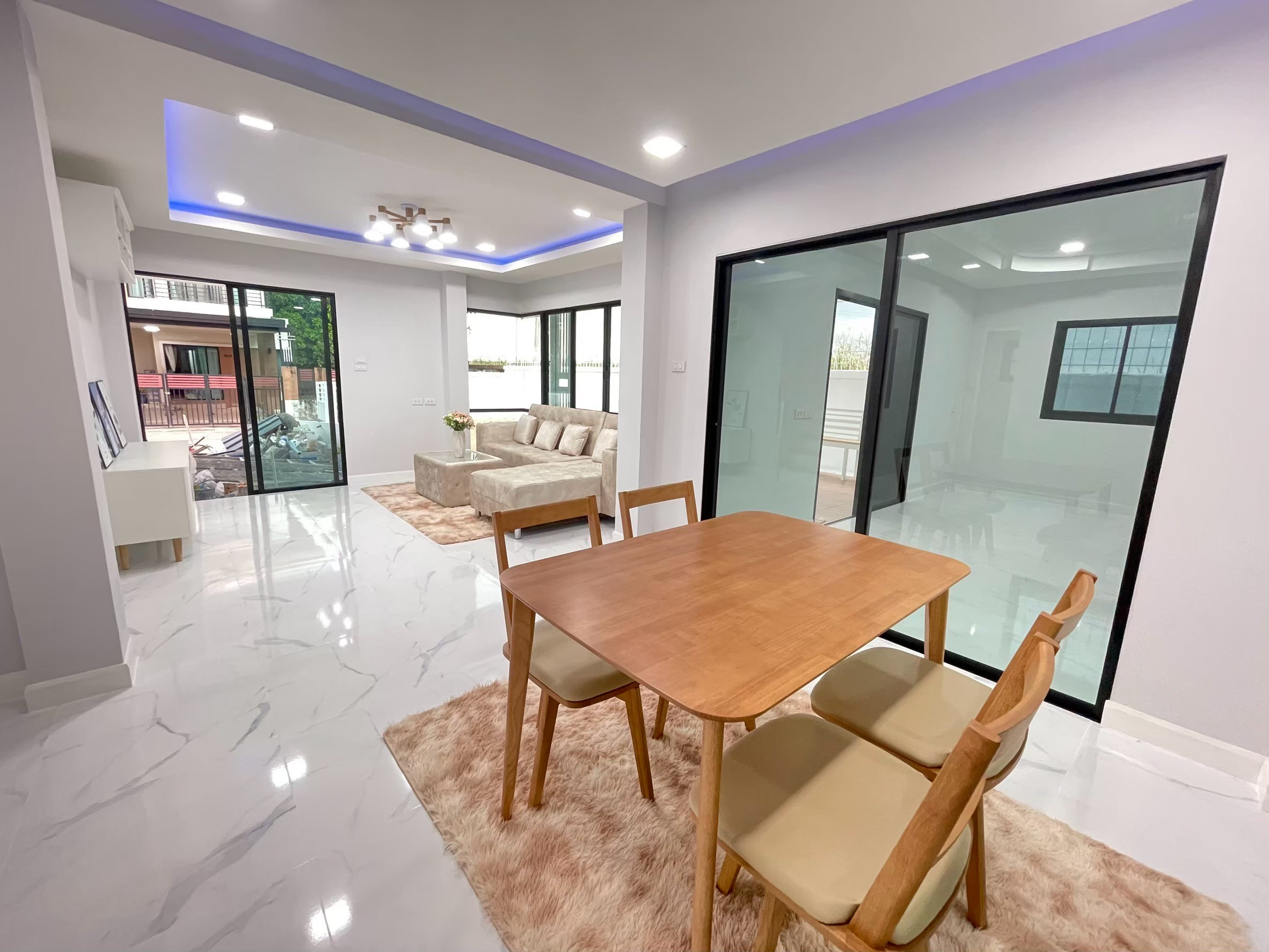 บ้านเดี่ยว 2 ชั้น 4 ห้องนอน 3 ห้องน้ำ พร้อมเข้าอยู่ หมู่บ้านบ้านฟ้ากรีนพาร์ค รังสิต - คลอง 3  - รูปที่ 8