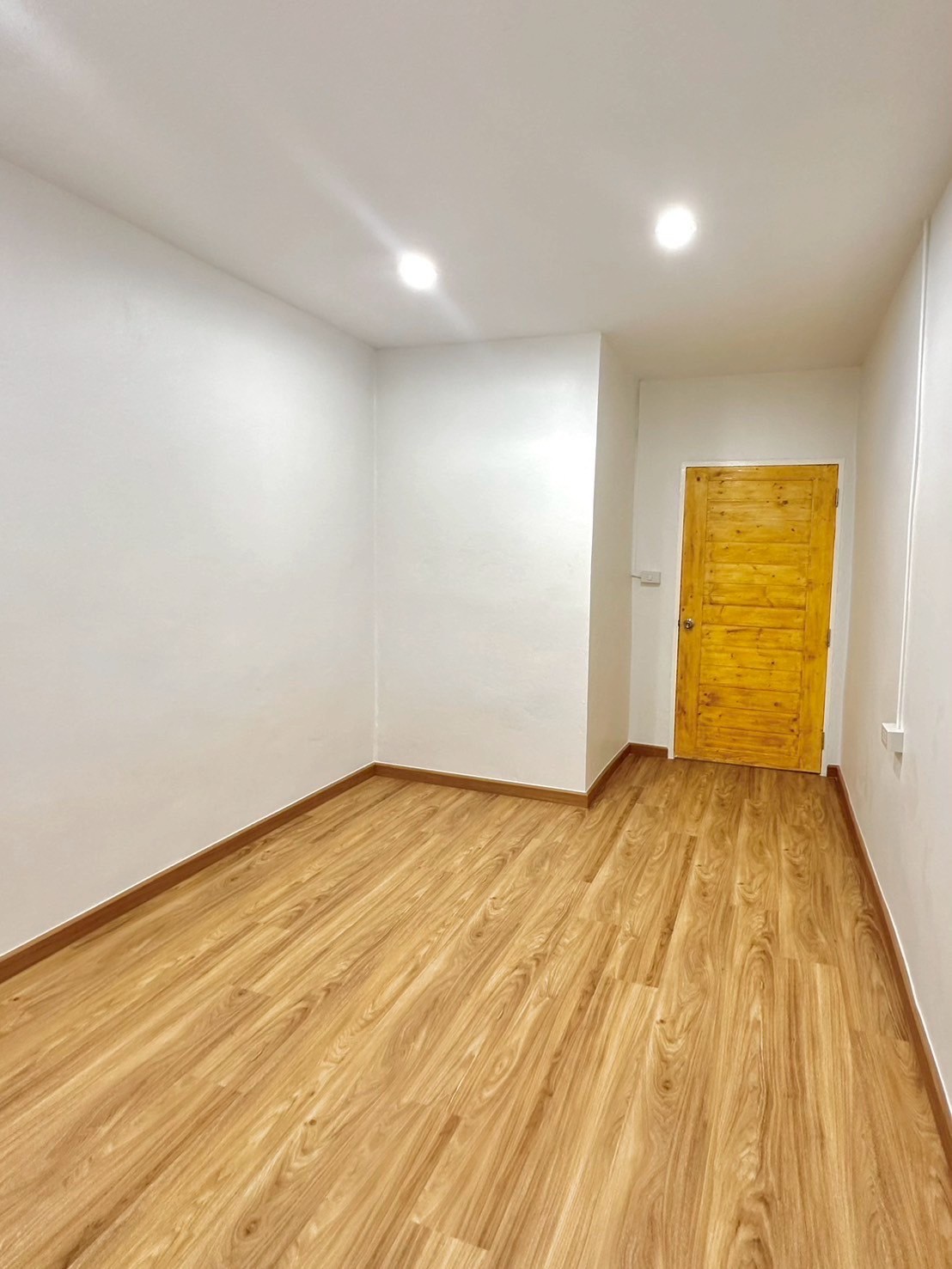 ทาวน์เฮ้าส์ 2 ชั้นแถมเฟอร์ฯ พร้อมเข้าอยู่ ตกใหม่ ทำเลดี ใกล้รถไฟฟ้าสายสีเขียว #หมู่บ้านอัมรินทร์นิเวศน์3 ผัง 3 อยู่ถนนเมน ซ.สายไหม20 ติดถนนสายไหมเข้าซอยเพียง200เมตร - รูปที่ 11