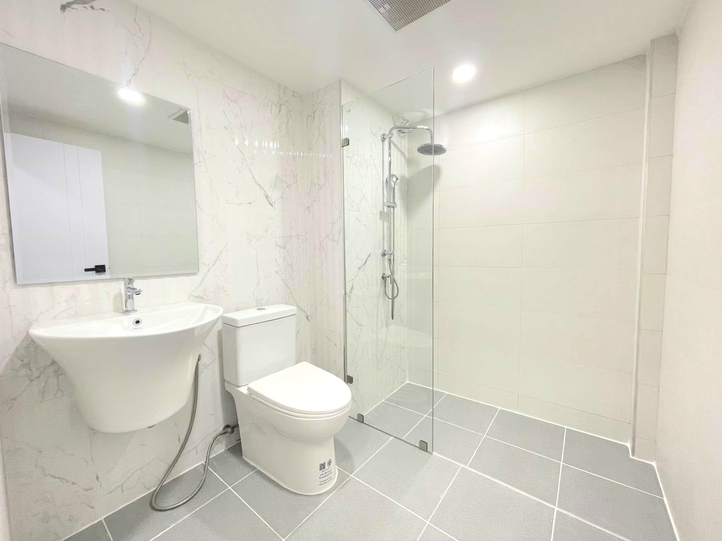 ทาวน์โฮม 3 ชั้น เล่นระดับ ใกล้สถานีรถไฟฟ้าสถานีสามัคคี  จอดรถได้ 2 คัน ตกแต่งใหม่พร้อมเข้าอยู่  - รูปที่ 7