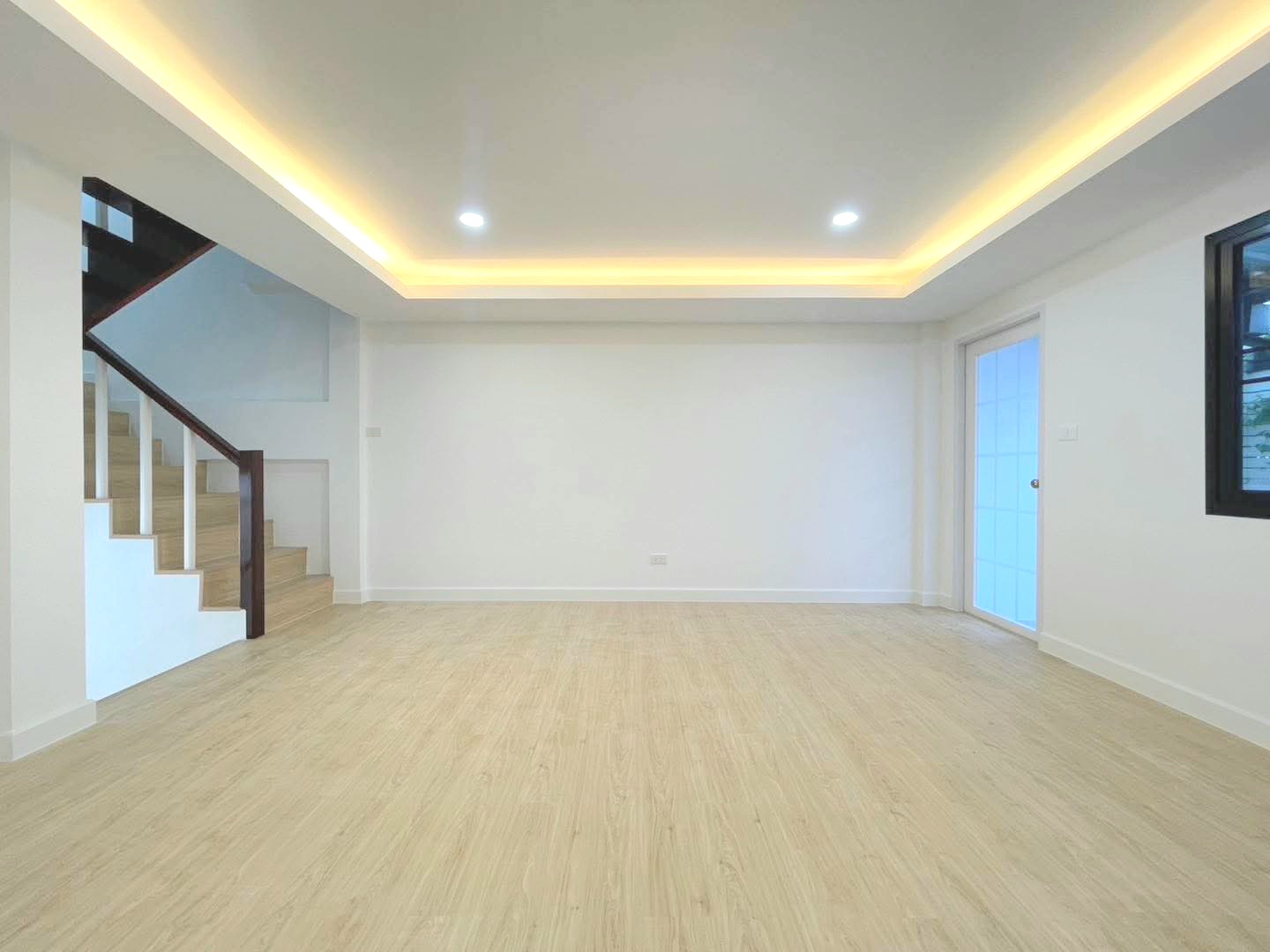 ทาวน์โฮม 3 ชั้น เล่นระดับ ใกล้สถานีรถไฟฟ้าสถานีสามัคคี  จอดรถได้ 2 คัน ตกแต่งใหม่พร้อมเข้าอยู่  - รูปที่ 19