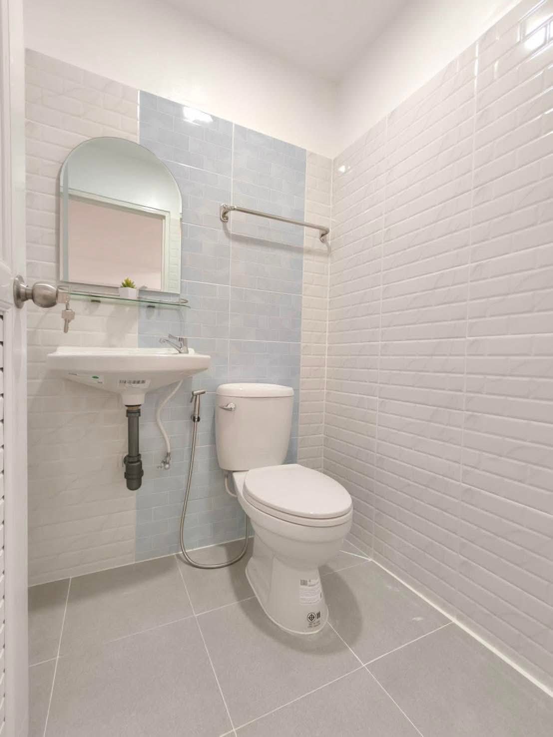 ทาวน์เฮาส์แถมเฟอร์ พร้อมเข้าอยู่ งบ 1.69 ล้าน ซอยวัดลาดปลาดุก ใกล้เซนทรัลเวสเกต - รูปที่ 6