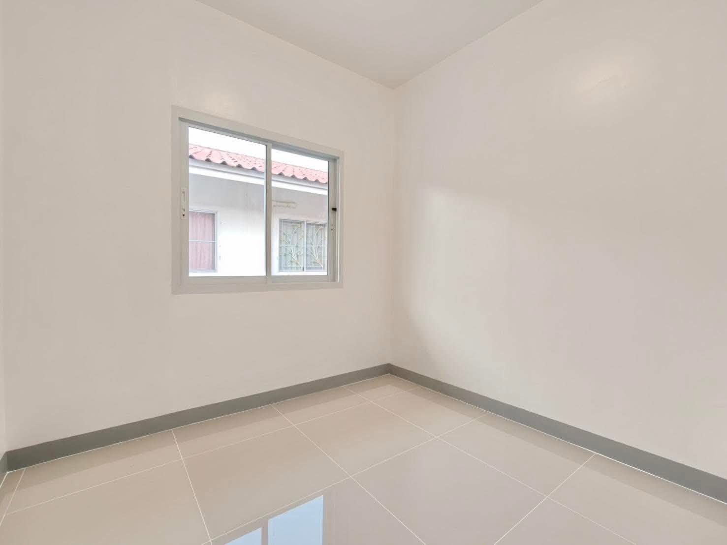 ทาวน์เฮาส์แถมเฟอร์ พร้อมเข้าอยู่ งบ 1.69 ล้าน ซอยวัดลาดปลาดุก ใกล้เซนทรัลเวสเกต - รูปที่ 9