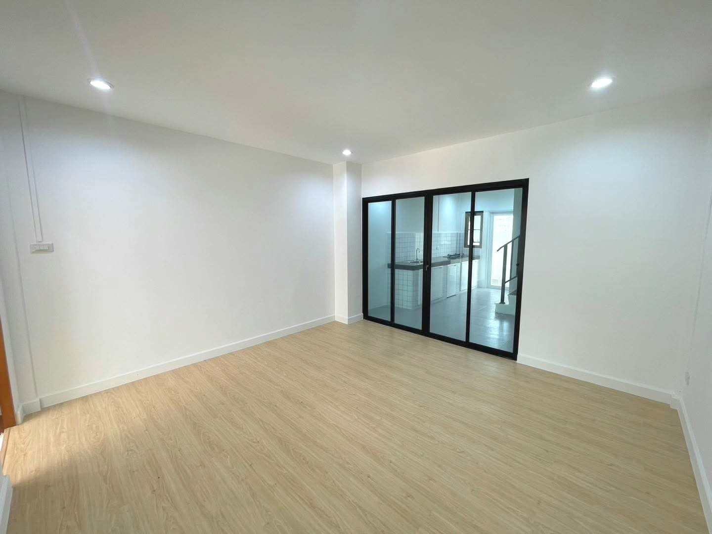 ทาวน์เฮ้าส์โซนรามอินทรา ถูกที่สุดไม่ถึง 1.7 ล้าน ซ.หทัยราษฎร์ 39 ตกแต่งใหม่พร้อมเข้าอยู่ ม.เคซี รามอินทรา 2  - รูปที่ 4