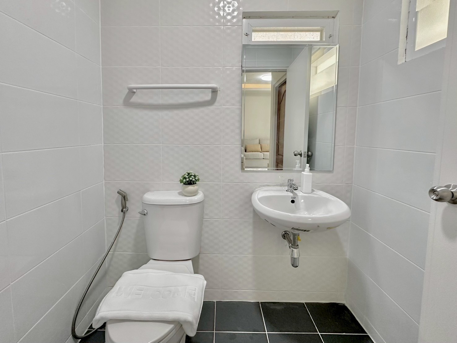 ทาวน์เฮ้าส์หลังมุมไม่ถึง 2 ล้าน รังสิต - คลอง3 เพียง 1.99ลบ. ฟรีโอน - รูปที่ 7