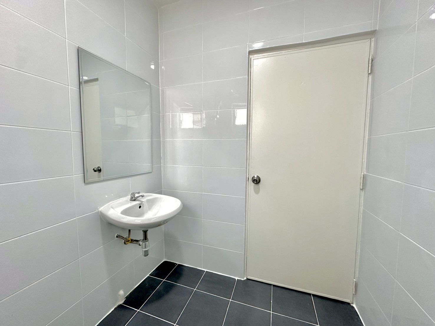 ทาวน์เฮ้าส์หลังมุมไม่ถึง 2 ล้าน รังสิต - คลอง3 เพียง 1.99ลบ. ฟรีโอน - รูปที่ 11