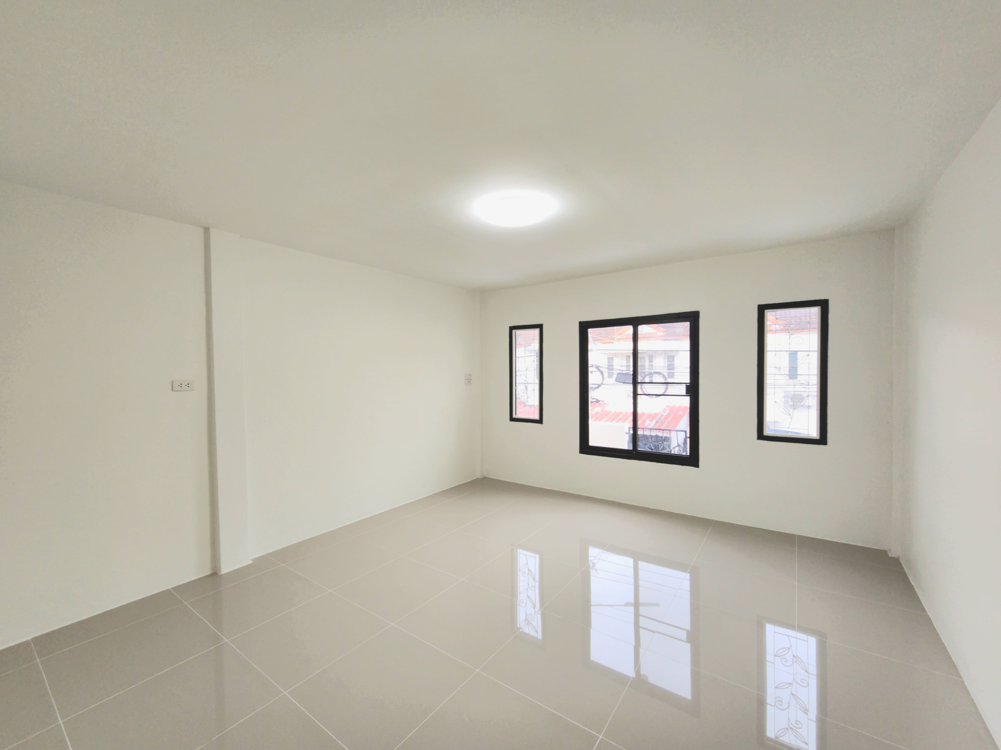 บ้านพร้อมอยู่ไม่ถึง 2 ล้าน หมู่บ้านเคซี รามอินทรา 8 ตกแต่งในสไตล์อบอุ่นสบายๆ สวย พร้อมอยู่ในทำเลทอง - รูปที่ 9