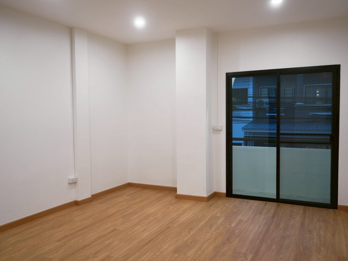 ทาวน์เฮ้าส์ 2 ชั้นแถมเฟอร์ฯ พร้อมเข้าอยู่ ใกล้รถไฟฟ้าสายสีเขียว หมู่บ้านศรีวิมลวิลล์ ติดถนนสายไหม - รูปที่ 13