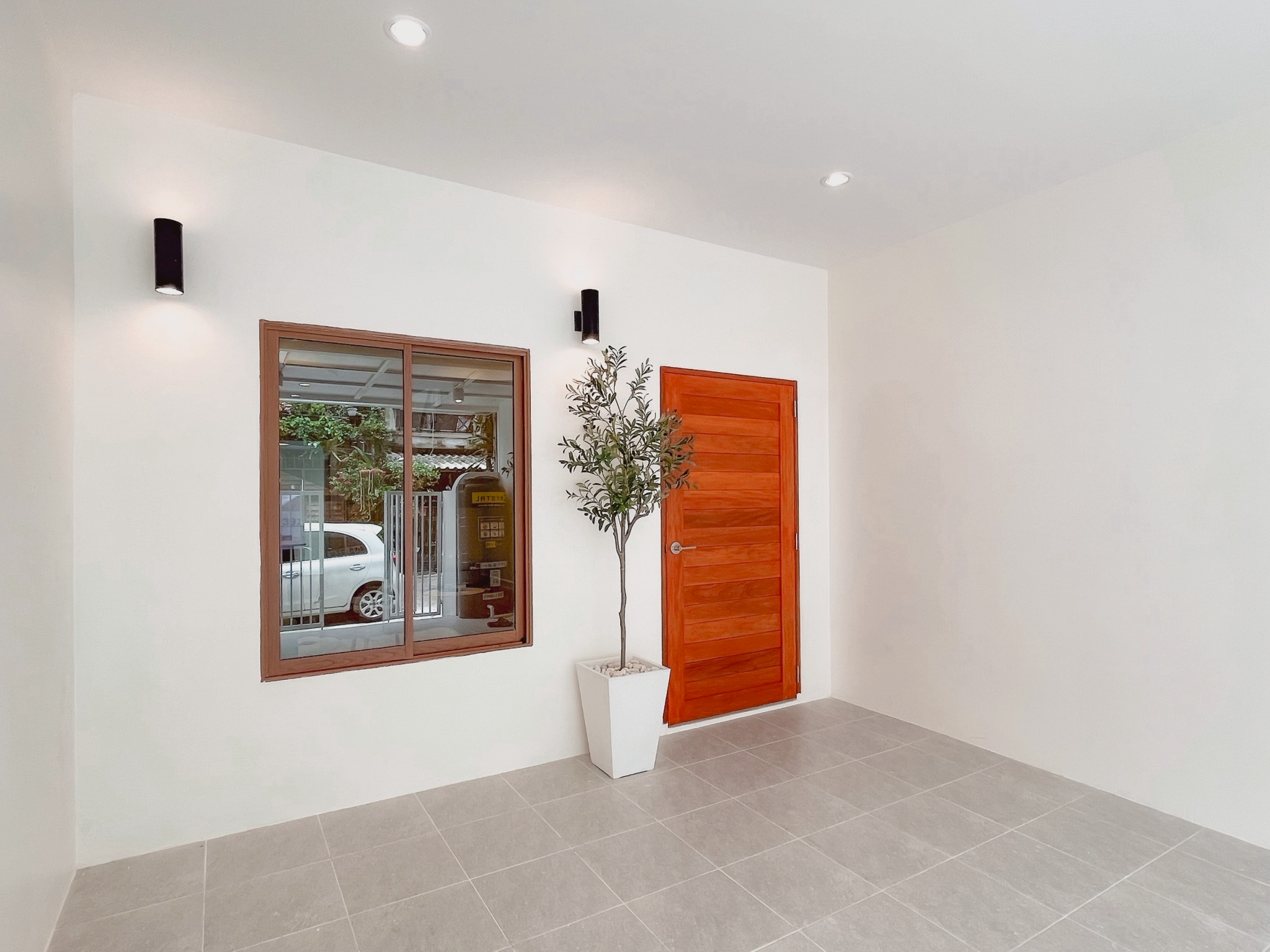 บ้านพร้อมอยู่ งบ 2 ล้าน ใกล้สุขาภิบาล  5 ใกล้สายไหม ติดทางด่วนจตุโชติ แถมเฟอร์ทั้งหลัง - รูปที่ 4