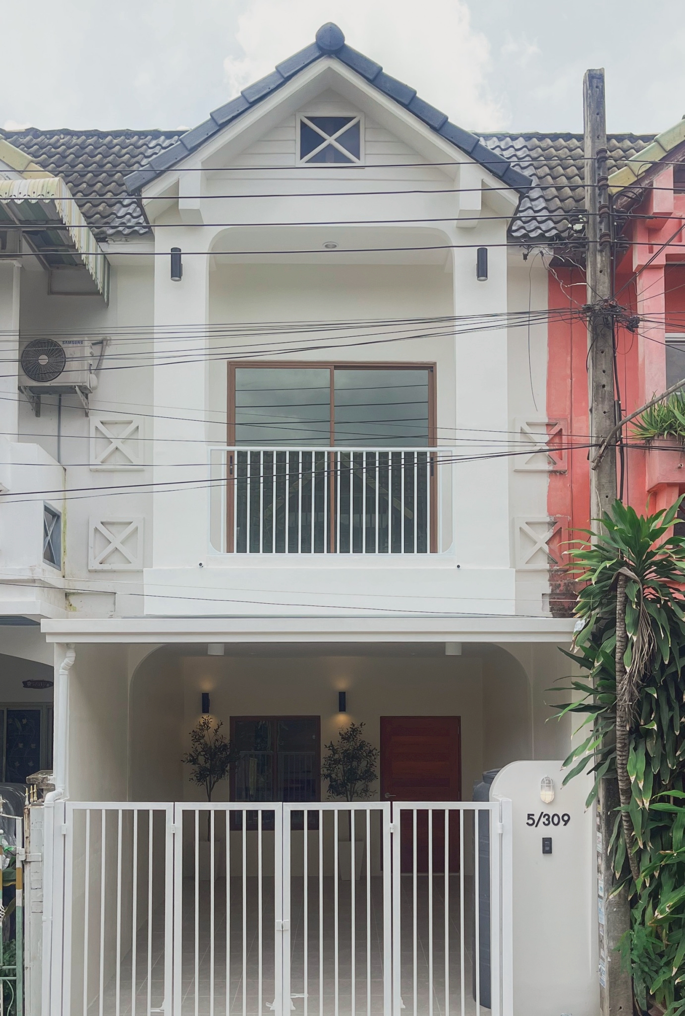 บ้านพร้อมอยู่ งบ 2 ล้าน ใกล้สุขาภิบาล  5 ใกล้สายไหม ติดทางด่วนจตุโชติ แถมเฟอร์ทั้งหลัง - รูปที่ 9