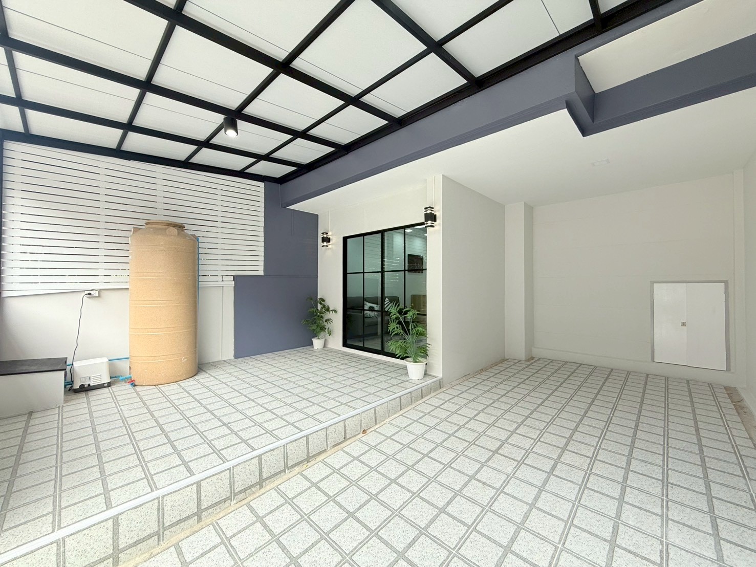 บ้านพร้อมอยู่ ใกล้แฟชั่นไอส์แลนด์ ถนนเลียบคลองสอง ซาฟารีเวิลด์ รีโนเวทใหม่ แถมเฟอร์ทั้งหลัง - รูปที่ 2