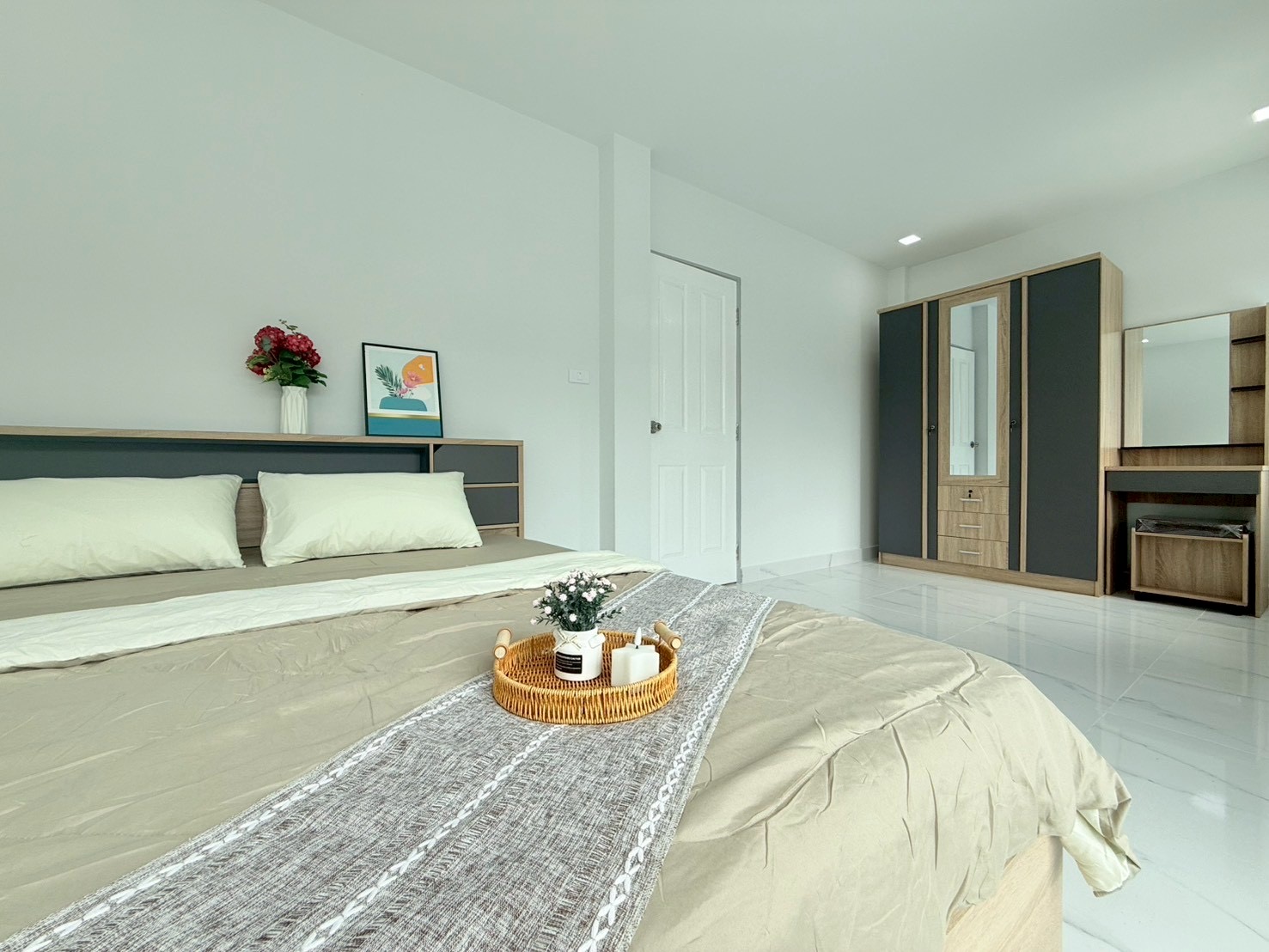 บ้านพร้อมอยู่ ใกล้แฟชั่นไอส์แลนด์ ถนนเลียบคลองสอง ซาฟารีเวิลด์ รีโนเวทใหม่ แถมเฟอร์ทั้งหลัง - รูปที่ 9