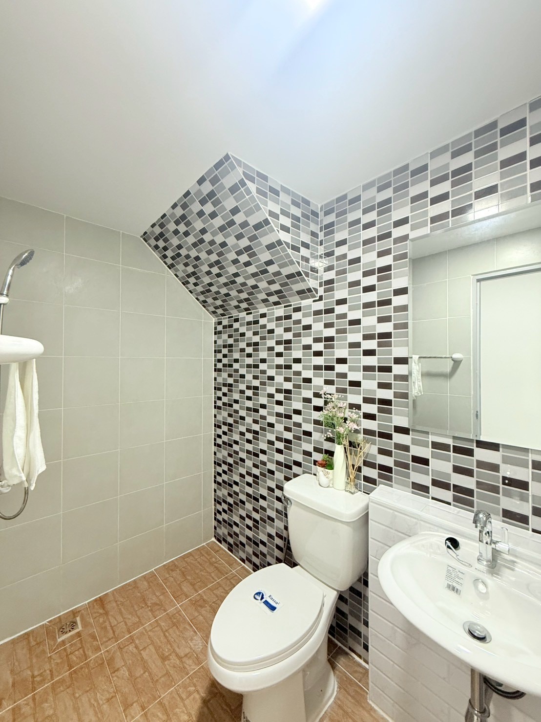 บ้านพร้อมอยู่ ใกล้แฟชั่นไอส์แลนด์ ถนนเลียบคลองสอง ซาฟารีเวิลด์ รีโนเวทใหม่ แถมเฟอร์ทั้งหลัง - รูปที่ 17