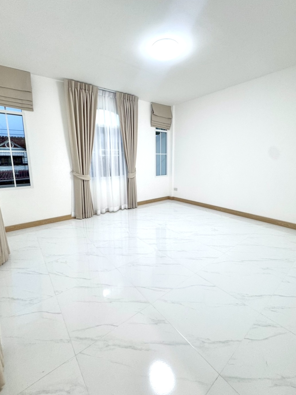 บ้านรีโนเวท 3 ห้องนอน พร้อมเข้าอยู่ แถมเฟอร์ครบ ถนนหทัยราษฎร์ ใกล้แยกมีนบุรี ใกล้แฟชั่นไอส์แลนด์  - รูปที่ 7